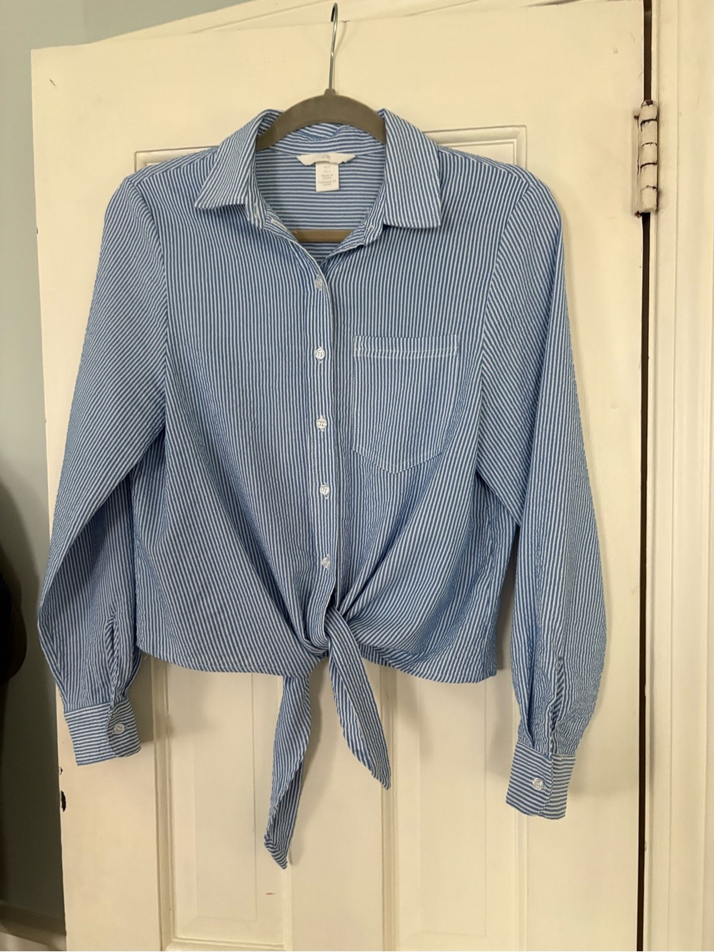 H&M Blue & White Pinstripe Tie-Front Button-Down Shirt